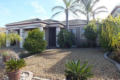 House For Rent in Protea Heights, Brackenfell