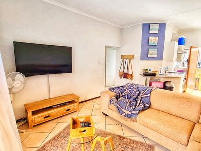 Apartment / Flat For Sale in Roodekrans, Roodepoort