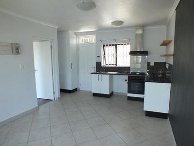 Apartment / Flat For Rent in Somerset West Mall Triangle, Somerset West